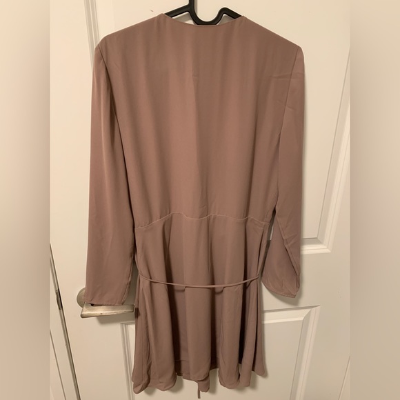 Aritzia Babaton Optima Dress in Mauve - Picture 3 of 4